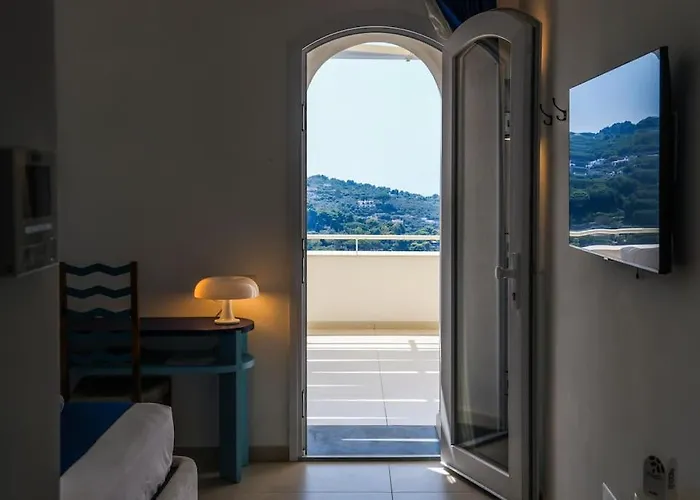 וילה My Exclusive Italy - Elegant In Infinity Pool & Design אנה קאפרי