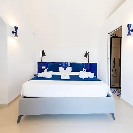 My Exclusive Italy - Elegant In Infinity Pool & Design