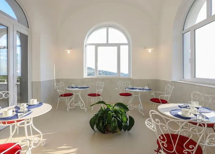 Villa My Exclusive Italy - Elegant In Infinity Pool & Design